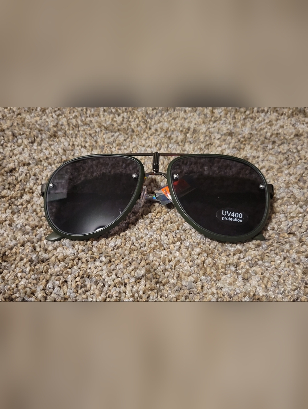 Tilly's Men's Aviator Sunglasses in Dark Green and Black